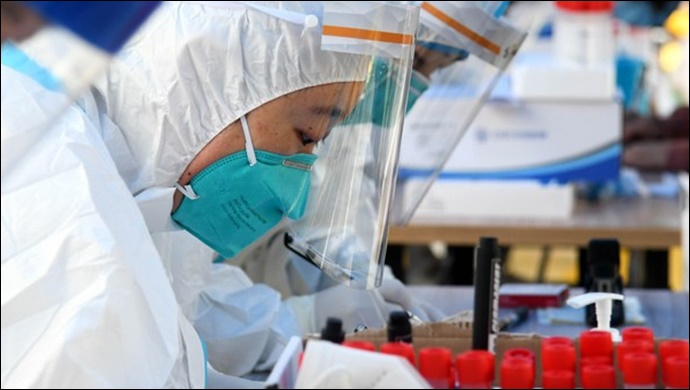 Çin’in günlük kovid-19 test kapasitesi 42 milyona çıktı