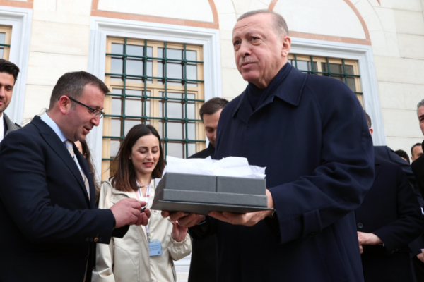 Cumhurbaşkanı Erdoğan, bayram namazını Büyük Çamlıca Camii'nde kıldı