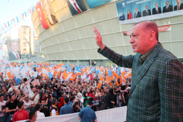 Cumhurbaşkanı Erdoğan, Bir Gençlik Şöleni'nde konuşuyor