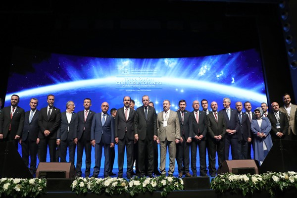 Cumhurbaşkanı Erdoğan’ın katıldığı genel kurulda Başkan Altay, yeniden TDBB başkanı seçildi