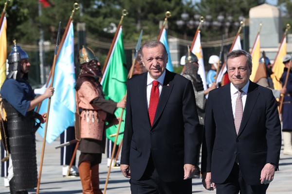 Cumhurbaşkanı Erdoğan, İtalya Başbakanı Draghi ile ortak basın toplantısı düzenliyor