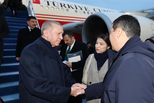 Cumhurbaşkanı Erdoğan, Kazakistan'a gitti