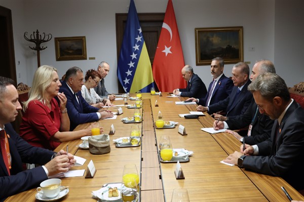 Cumhurbaşkanı Erdoğan,  Zeljka Cvijanovic ve Milorad Dodik’i kabul etti