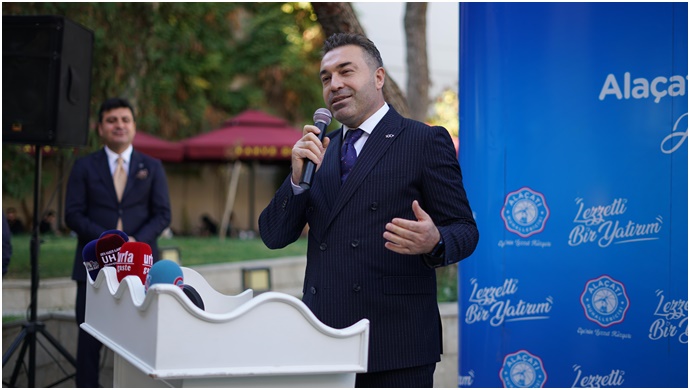 Cumhuriyetimizin 100. Yılında, Alaçatı Muhallebicisi 100. Şubesini açtı