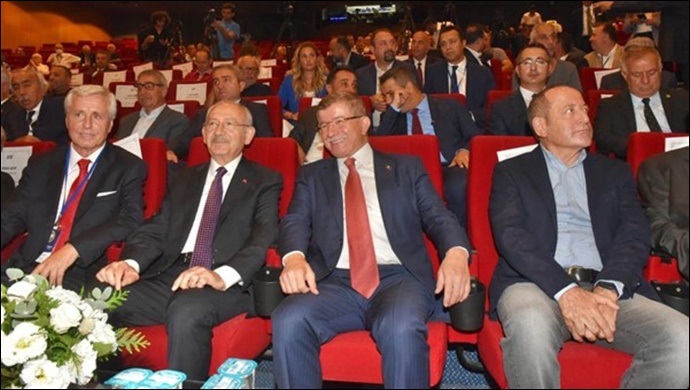 Davutoğlu: “Devletin gerçek sahibi sadece ve sadece millettir”