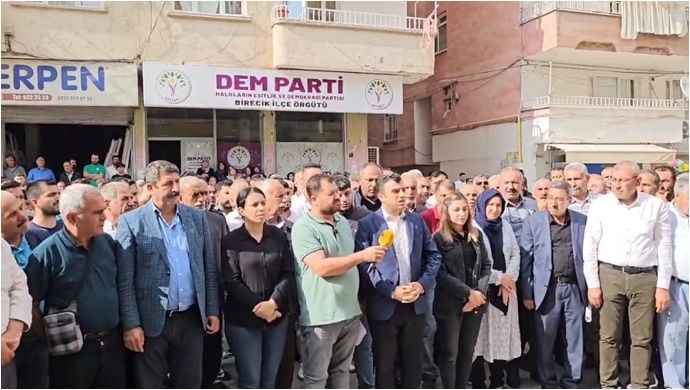 DEM Parti: 