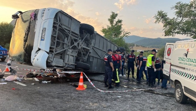 Denizli'de kaza: 6 ölü, 43 yaralı