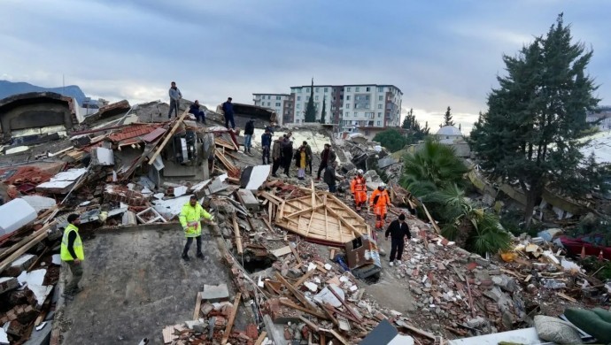 Deprem bölgesinde 68 ülkeden 8 bin 326 personel görev yapıyor