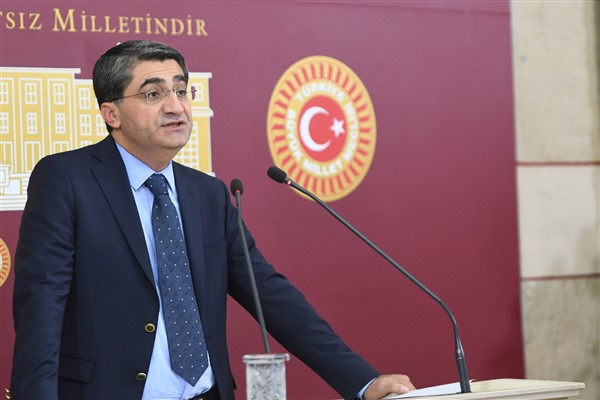 DEVA Partili Ekmen: “Çiftçi ithalata ezdirilmemeli’”