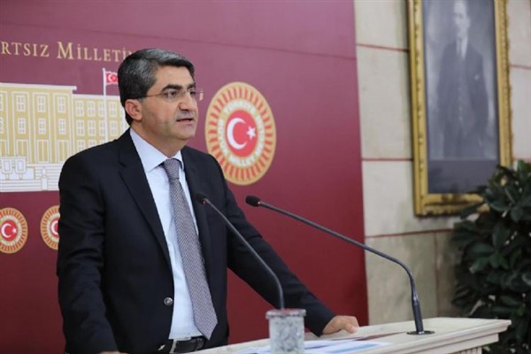 DEVA Partili Ekmen mevsimlik tarım işçilerinin sorunlarını hatırlattı