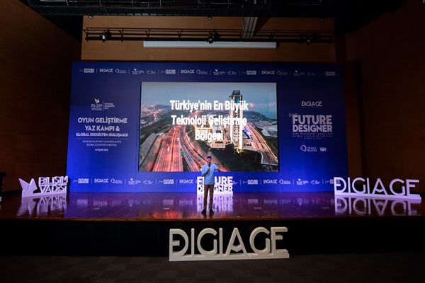 DIGIAGE oyunla gelecek yaz kampı başladı