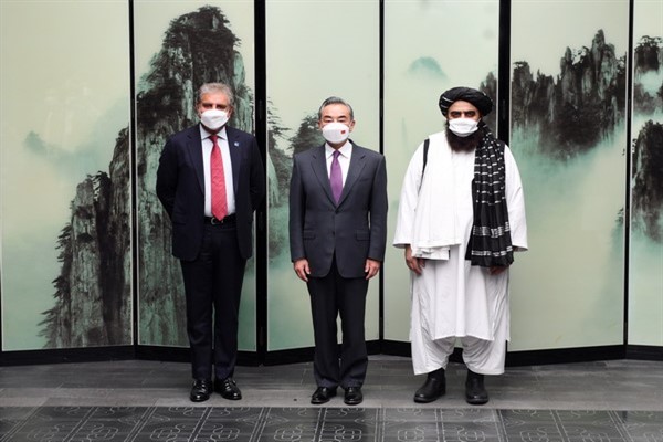 Diplomasinin kalbi Çin’de attı