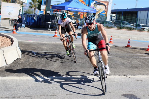 Duatlon İzmir Türkiye Şampiyonası başladı