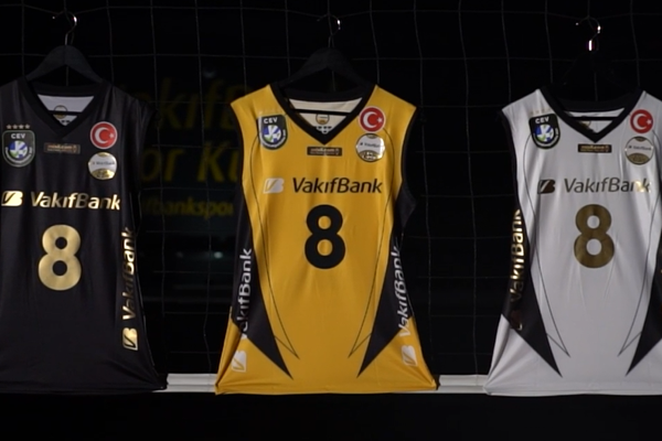 Dünya Şampiyonu VakıfBank’ın formaları satışta 