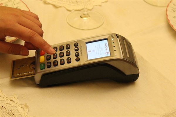 e-Ticarette cayma hakkını kullanan tüketicilerin kargo iade masraflarını ödeyeceği iddiası