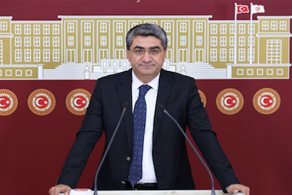 Ekmen, Bakan Yerlikaya’ya mevsimlik tarım işçilerinin güvenliğini sordu 