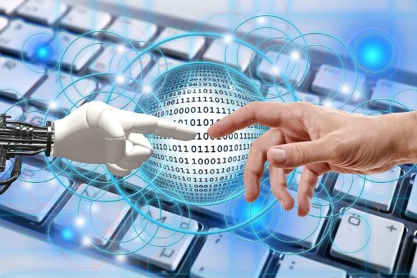 eLogo yeni müşterilerine e-Belge geçişlerinde avantajlı fırsatlar sunuyor