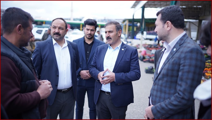 Emin Yetim Hal Pazarını esnafının sorunlarını dinledi