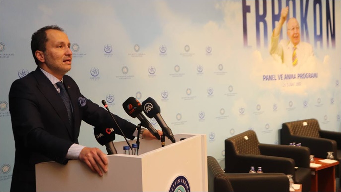 Erbakan Hoca Nesillere İstikamet Verendi