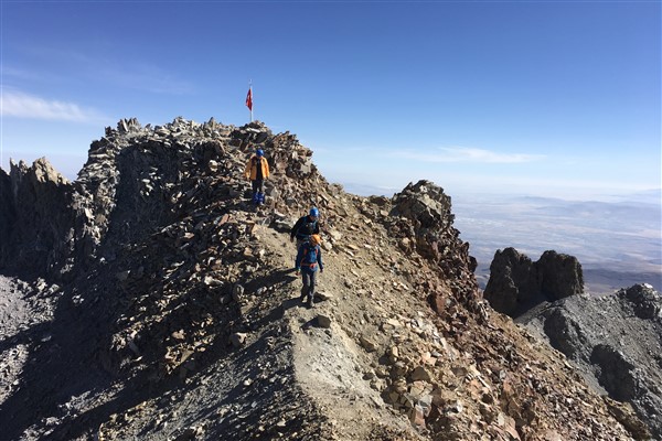Erciyes'te zirve tırmanışları başlıyor