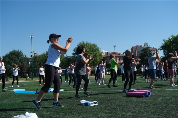 Eskişehir Büyükşehir Belediyesi’nin parklarda spor etkinlikleri sona erdi 