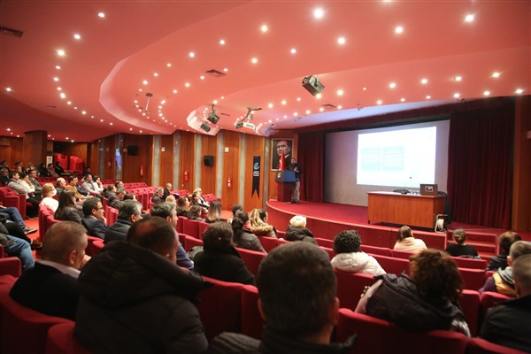 Eskişehir Büyükşehir Belediyesi, personeline Bağımlılıkla Mücadele Eğitimi verdi