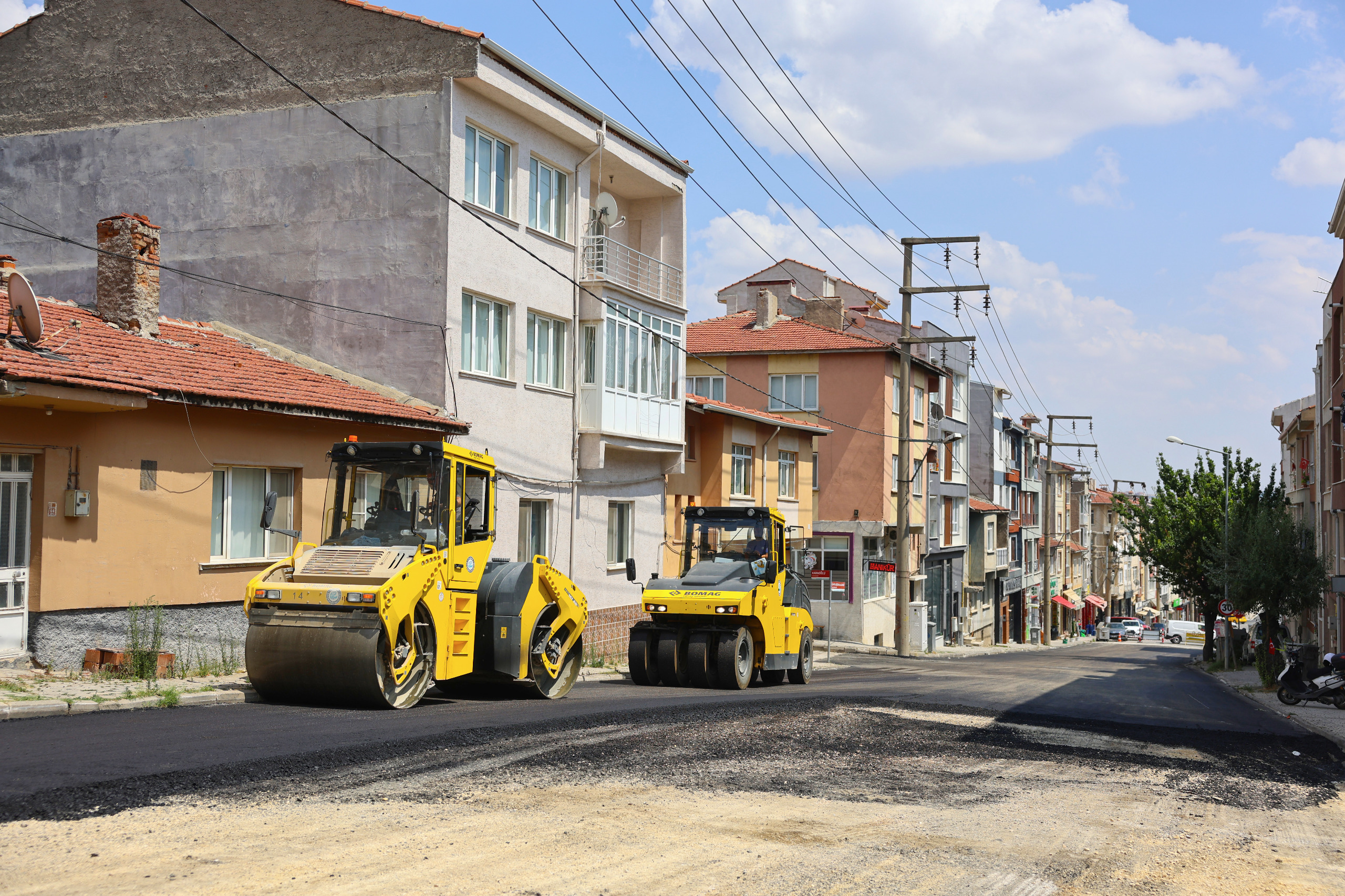 Eskişehir'de yol yenileme, bakım ve onarım çalışmaları sürüyor