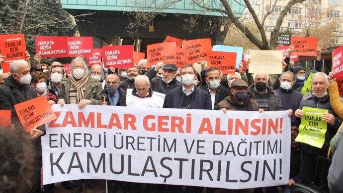 Faturaları yaktılar: Elektrik şirketleri kamulaştırılsın