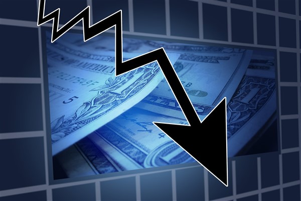 Fed'e ilişkin agresif sıkılaşma endişeleri risk iştahı üzerinde baskı oluşturuyor