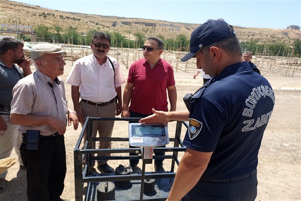 Gaziantep Büyükşehir Zabıtası, Kurban Bayramı öncesi denetimlere devam ediyor  