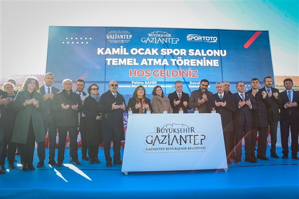 Gaziantep’te Kamil Ocak Kapalı Spor Salonu’nun temeli atıldı