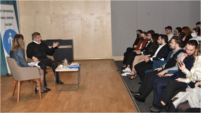 Gelecek Partisi Lideri Ahmet Davutoğlu Gençlerle Buluştu