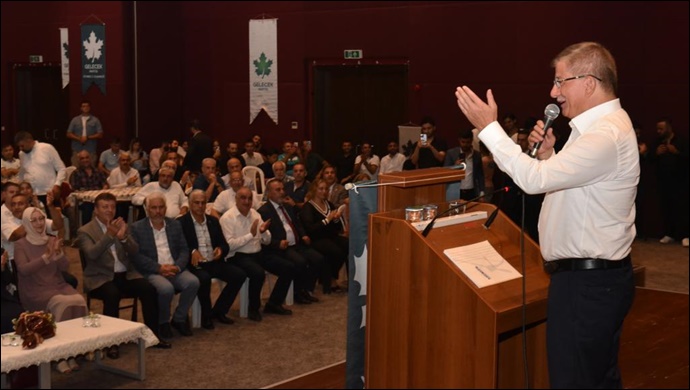 Gelecek Partisi’ne bin kişilik dev katılım!