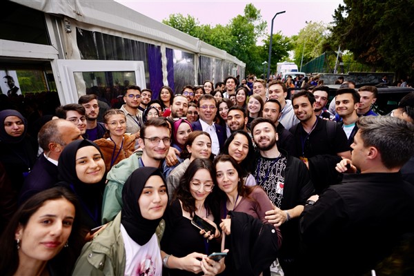 ‘Genç Üniversiteli Desteği’ 7 bin 500 TL’ye yükseldi