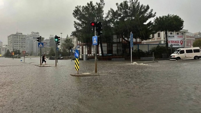 Giresun ve Samsun'da sel