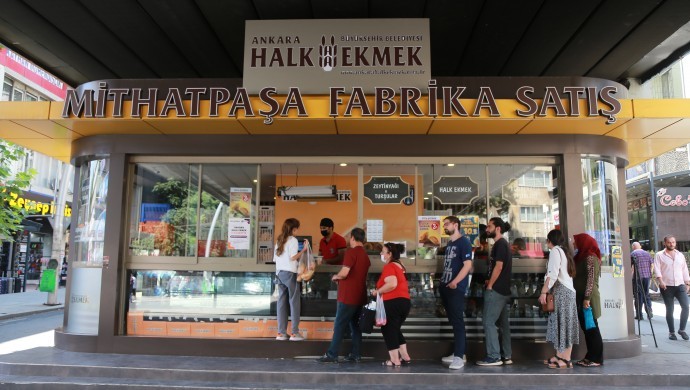 Halk Ekmek zammına tepki: Alım gücümüz yok