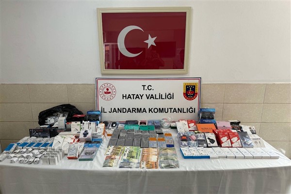 Hatay'da elektronik eşya kaçakçılığı operasyonu