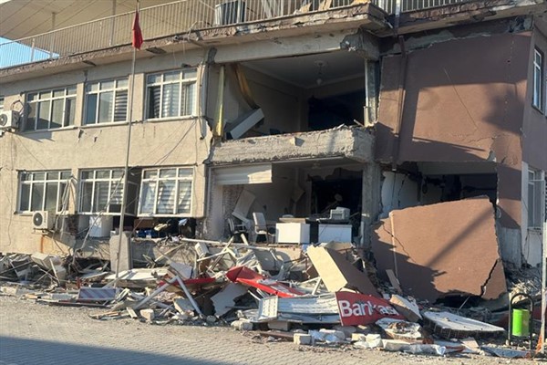 Hatay'dan yeni deprem görüntüleri