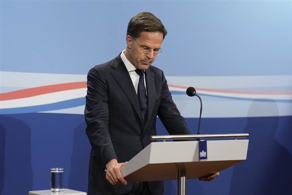 Hollanda Başbakanı Rutte, Yunan mevkidaşı Mitsotakis ile bir araya geldi