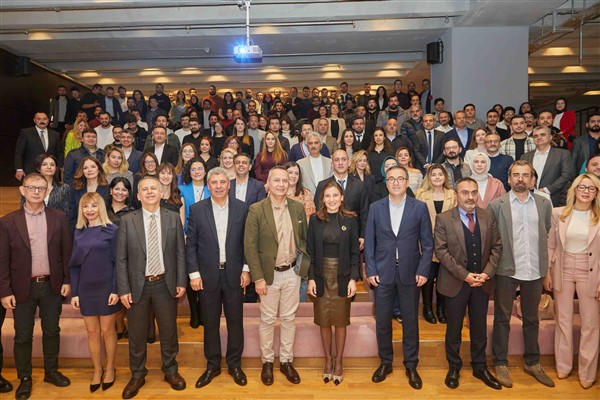 'İBB Tech-Gelecek' projesi ile 55 genç İBB ailesine katıldı