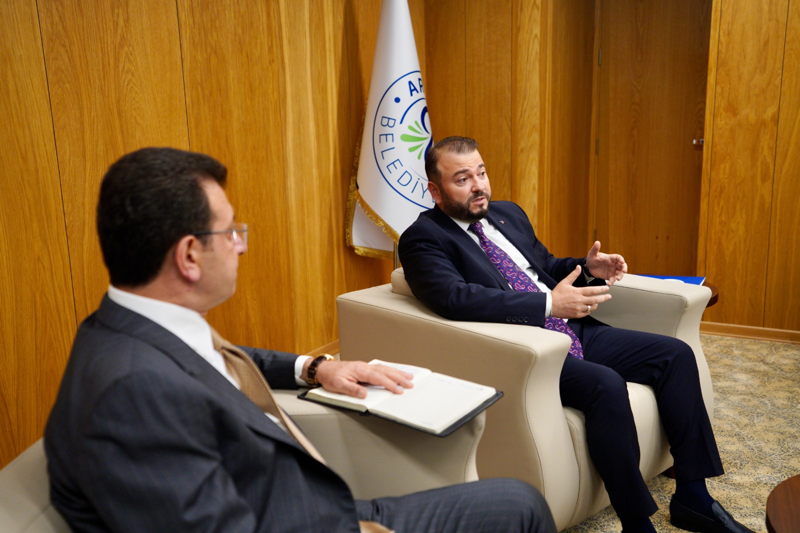 İmamoğlu'dan, Arnavutköy Belediye Başkanı Candaroğlu'na ziyaret
