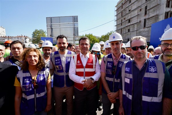İmamoğlu: “Ekonomiyi de metroyu da bilene teslim edeceksin”