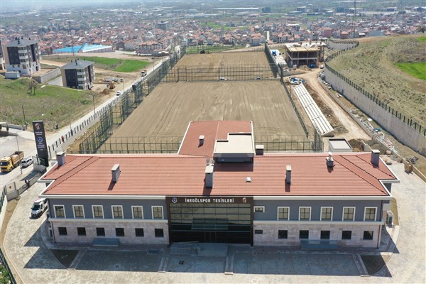 İnegölspor’a modern tesis