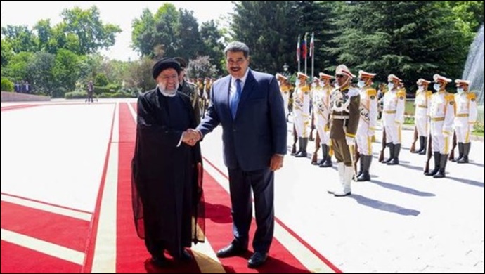 İran’ın dini lideri Hamaney, Venezuela Devlet Başkanı Maduro ile görüştü