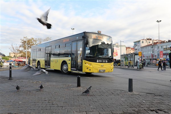 İstanbul’da 65 yaş üstü ücretsiz taşınmaya devam edecek