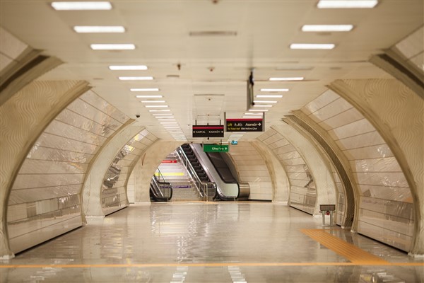 İstanbul'daki iki metro inşaatı yeniden ihaleye çıkacak