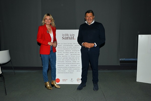 İyilik İçin Sanat Derneği, sanatseverleri Mustafa Taviloğlu ile bir araya getirdi