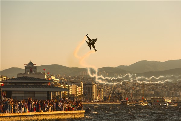 İzmir Airshow 2,2 milyon izleyicisi ile rekor kırdı