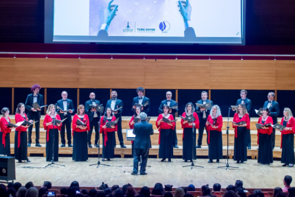 İzmir Çok Sesli Korolar Festivali’nde müzik şöleni