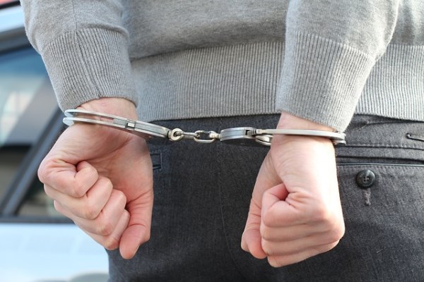 İzmir'de 11 organizatör ve 92 düzensiz göçmen yakalandı 